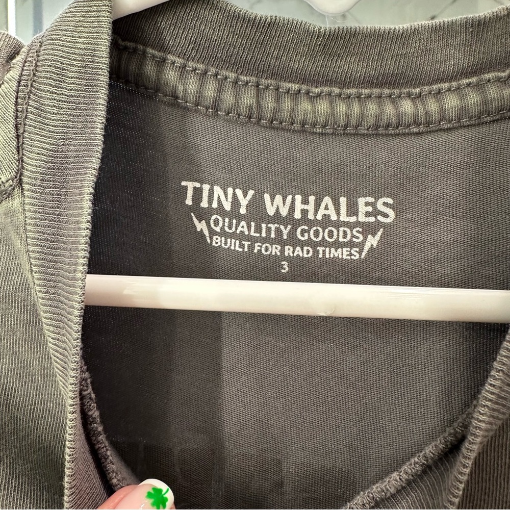 Tiny Whales Vintage Graphic Tee - Picture 4 of 4